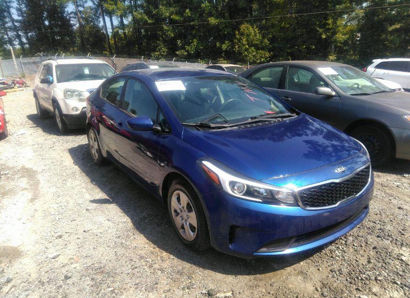 2017 Kia Forte LX (VIN 3KPFK4A73HE090299) main photo