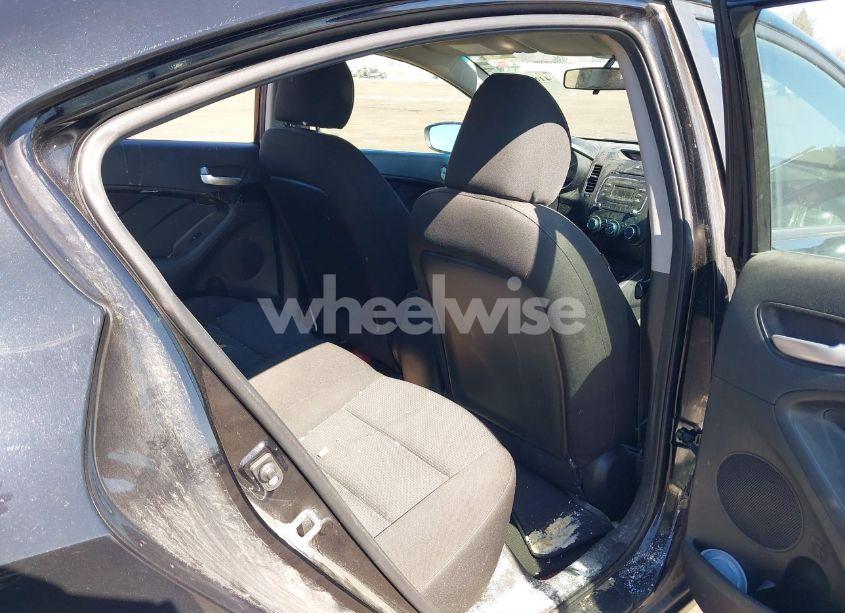 Photo 8 of 2017 Kia Forte LX (VIN 3KPFK4A73HE106226)