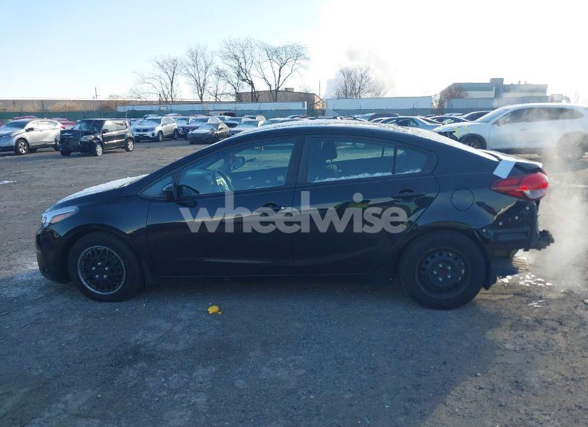 Photo 14 of 2017 Kia Forte LX (VIN 3KPFK4A73HE111961)