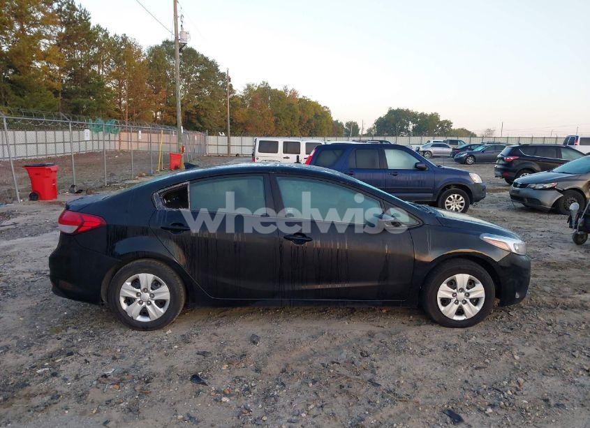 Photo 13 of 2017 Kia Forte LX (VIN 3KPFK4A73HE124337)