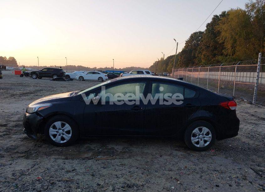 Photo 14 of 2017 Kia Forte LX (VIN 3KPFK4A73HE124337)