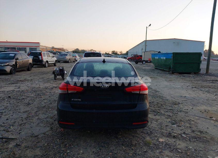 Photo 16 of 2017 Kia Forte LX (VIN 3KPFK4A73HE124337)