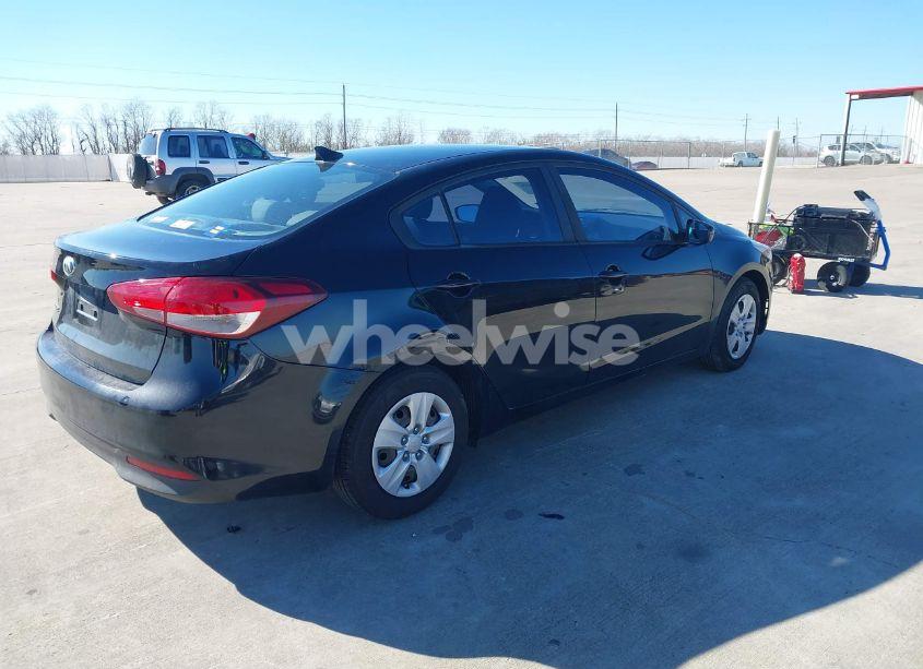 Photo 4 of 2017 Kia Forte LX (VIN 3KPFK4A73HE136410)