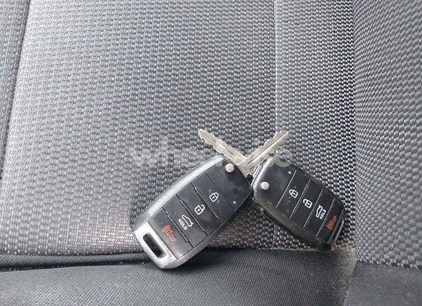 Photo 11 of 2017 Kia Forte LX (VIN 3KPFK4A73HE160576)