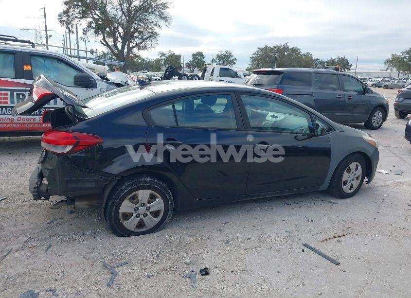 Photo 14 of 2017 Kia Forte LX (VIN 3KPFK4A73HE160576)