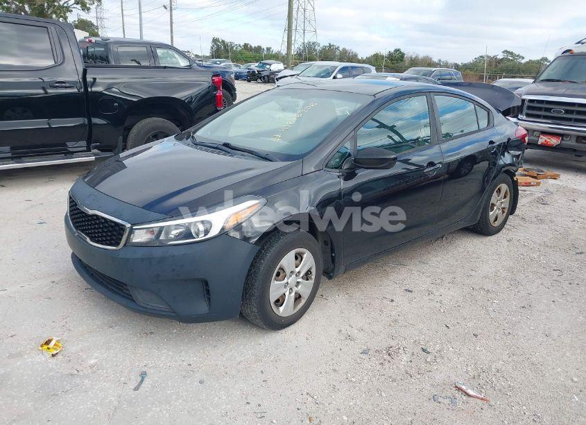 Photo 2 of 2017 Kia Forte LX (VIN 3KPFK4A73HE160576)