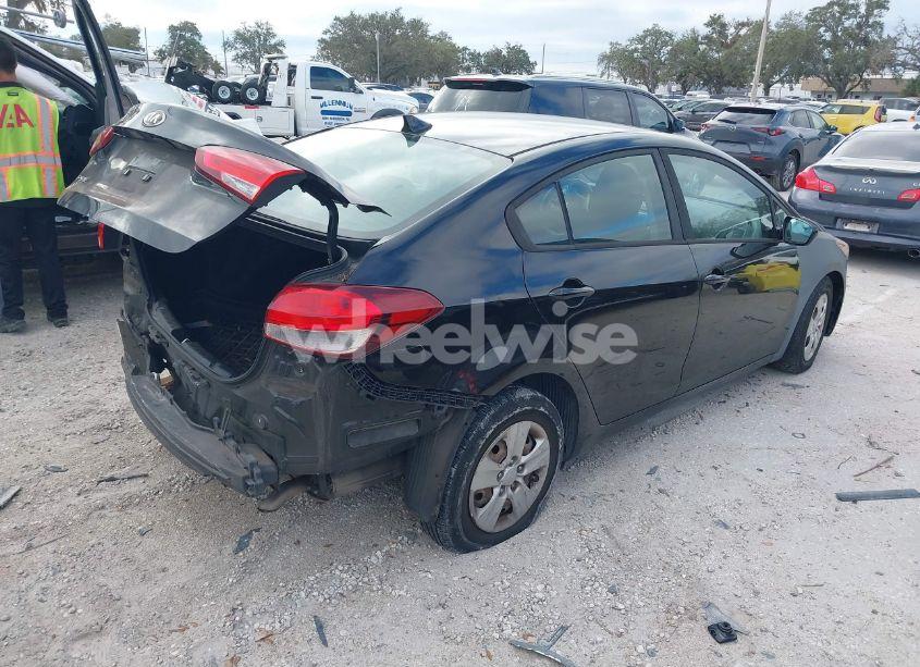 Photo 4 of 2017 Kia Forte LX (VIN 3KPFK4A73HE160576)