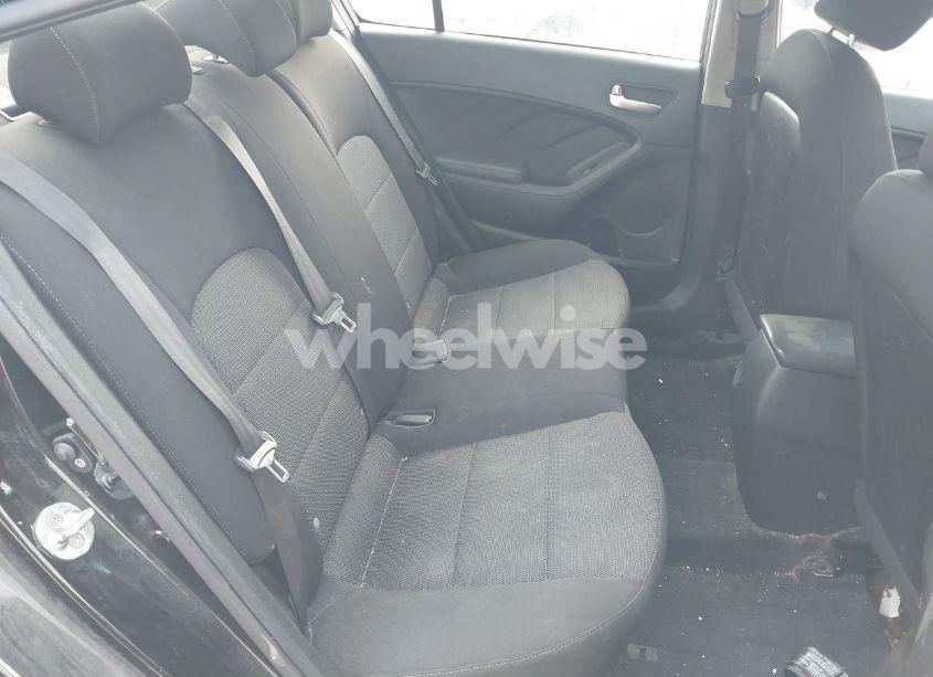 Photo 8 of 2017 Kia Forte LX (VIN 3KPFK4A73HE160576)