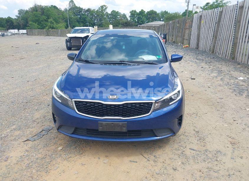 Photo 12 of 2017 Kia Forte LX (VIN 3KPFK4A73HE161128)