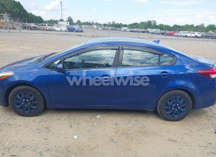 Photo 14 of 2017 Kia Forte LX (VIN 3KPFK4A73HE161128)