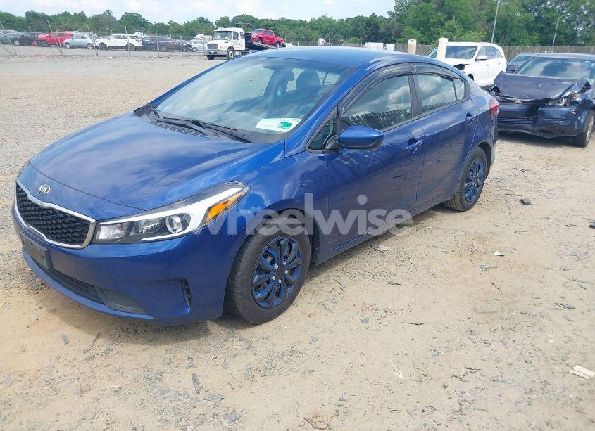 Photo 2 of 2017 Kia Forte LX (VIN 3KPFK4A73HE161128)