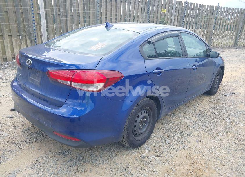Photo 4 of 2017 Kia Forte LX (VIN 3KPFK4A73HE161128)