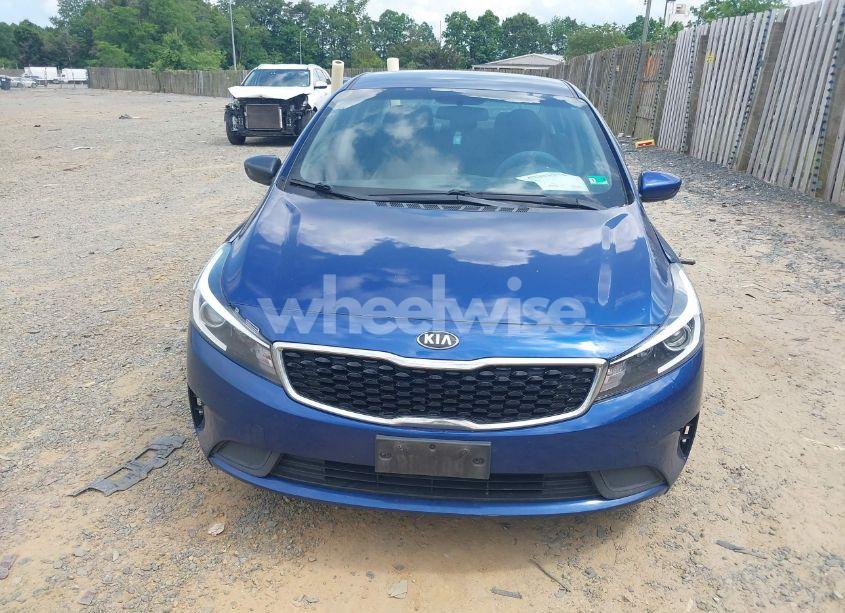 Photo 6 of 2017 Kia Forte LX (VIN 3KPFK4A73HE161128)