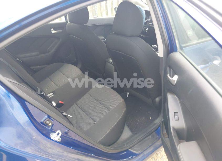 Photo 8 of 2017 Kia Forte LX (VIN 3KPFK4A73HE161128)