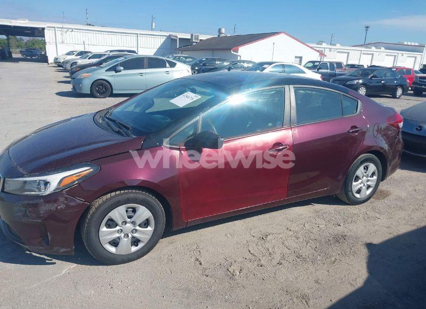 Photo 14 of 2018 Kia Forte LX (VIN 3KPFK4A73JE177030)