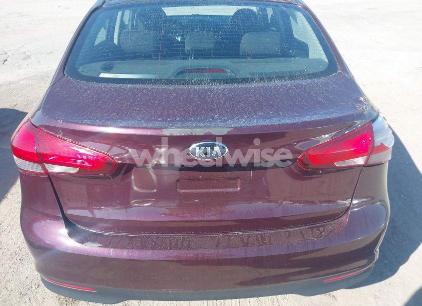 Photo 16 of 2018 Kia Forte LX (VIN 3KPFK4A73JE177030)