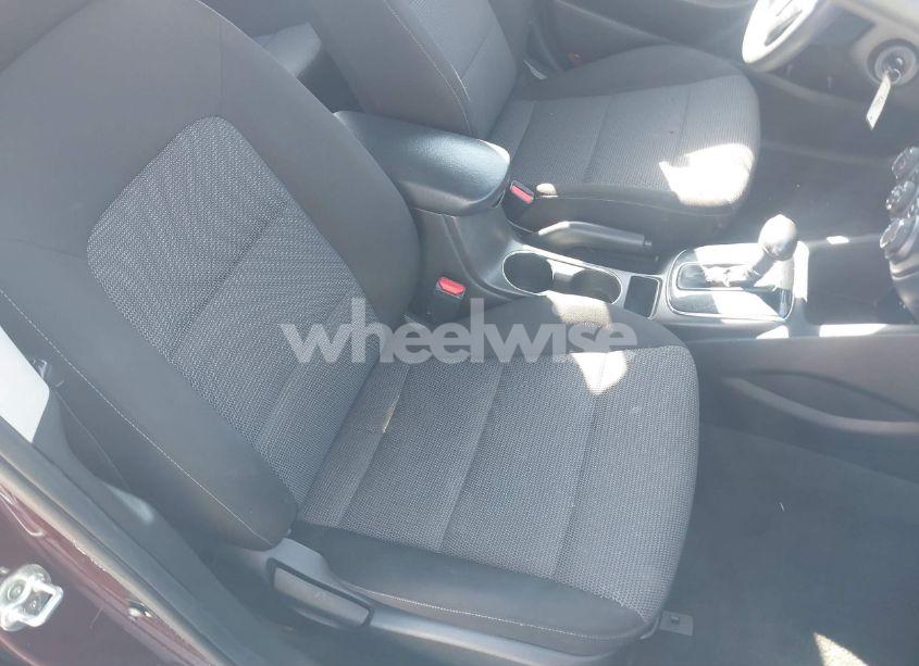 Photo 5 of 2018 Kia Forte LX (VIN 3KPFK4A73JE177030)