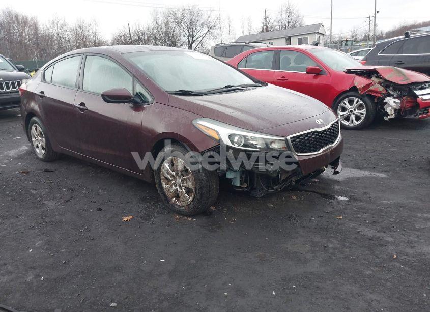 2018 Kia Forte LX (VIN 3KPFK4A73JE196743) main photo