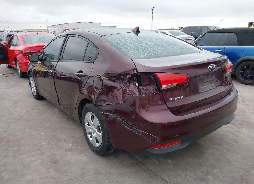 Photo 3 of 2018 Kia Forte LX (VIN 3KPFK4A73JE199464)
