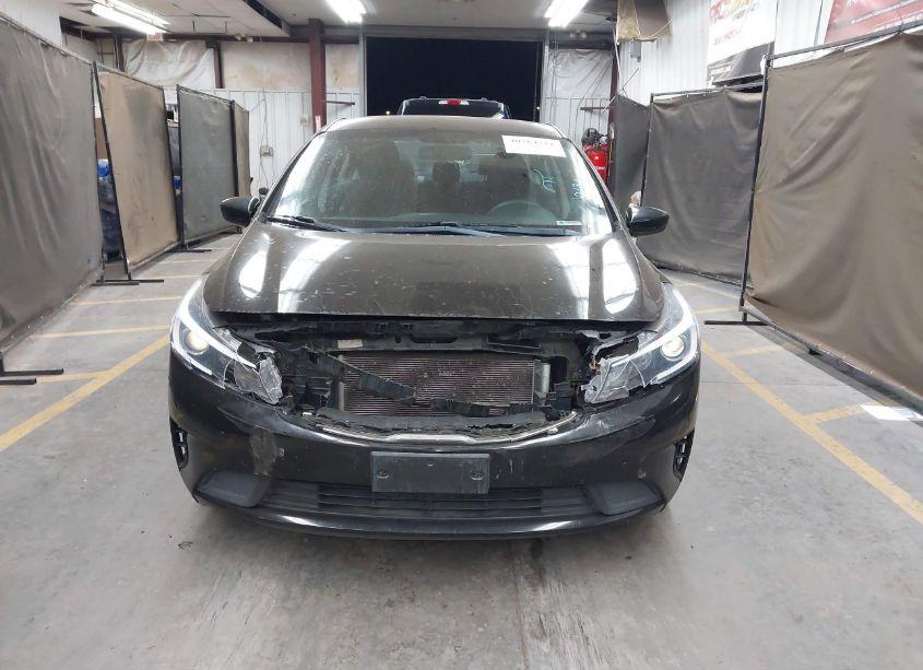 Photo 12 of 2018 Kia Forte LX (VIN 3KPFK4A73JE219681)