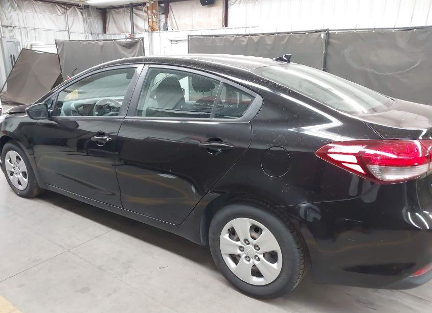 Photo 14 of 2018 Kia Forte LX (VIN 3KPFK4A73JE219681)