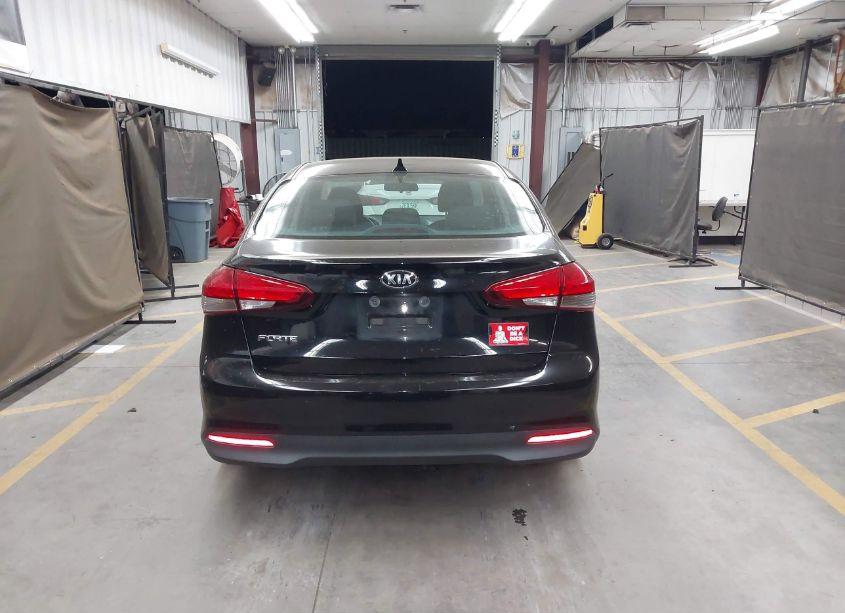 Photo 16 of 2018 Kia Forte LX (VIN 3KPFK4A73JE219681)