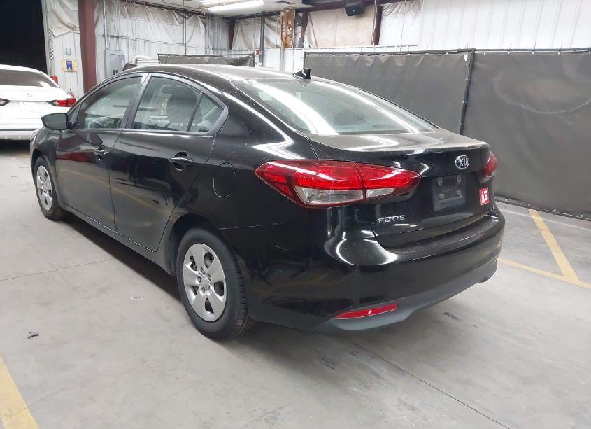 Photo 3 of 2018 Kia Forte LX (VIN 3KPFK4A73JE219681)