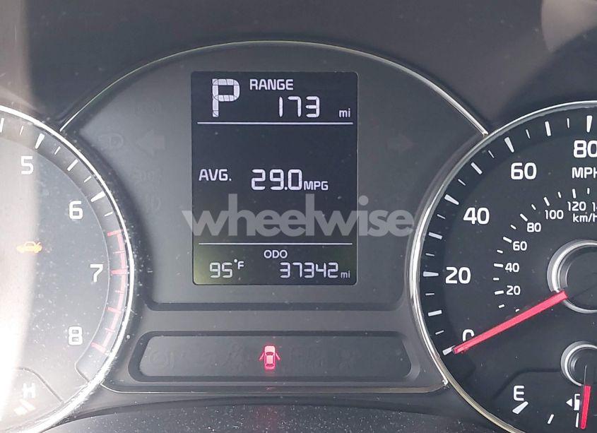 Photo 15 of 2018 Kia Forte LX (VIN 3KPFK4A73JE239090)