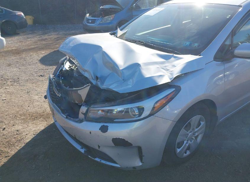 Photo 18 of 2018 Kia Forte LX (VIN 3KPFK4A73JE254334)