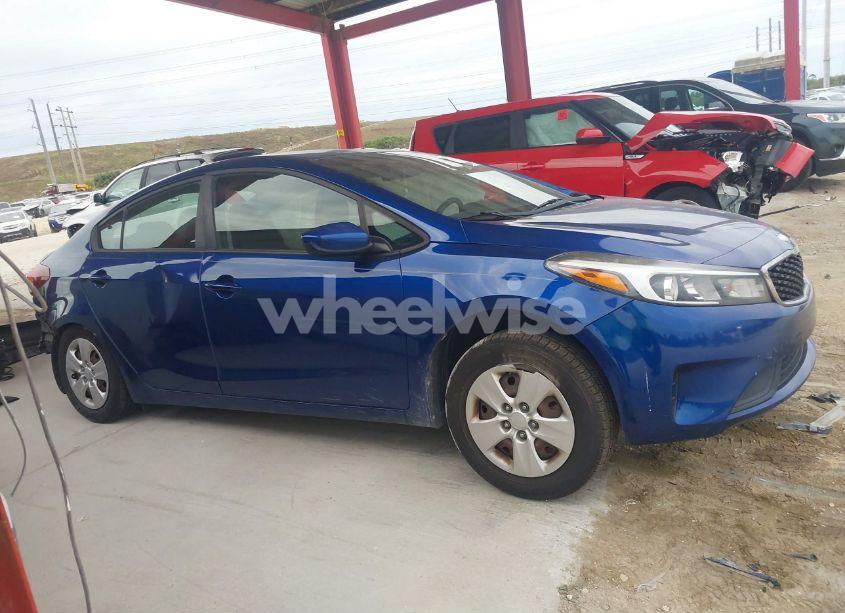 Photo 14 of 2018 Kia Forte LX (VIN 3KPFK4A73JE257010)