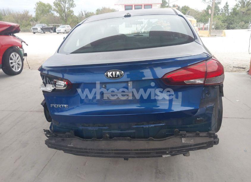 Photo 17 of 2018 Kia Forte LX (VIN 3KPFK4A73JE257010)