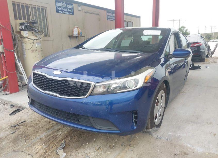 Photo 2 of 2018 Kia Forte LX (VIN 3KPFK4A73JE257010)