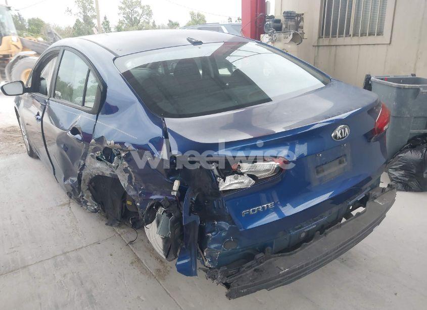 Photo 3 of 2018 Kia Forte LX (VIN 3KPFK4A73JE257010)