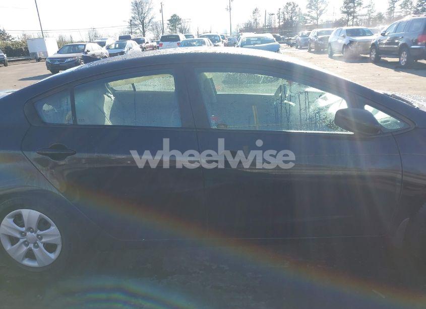 Photo 13 of 2017 Kia Forte LX (VIN 3KPFK4A74HE010069)