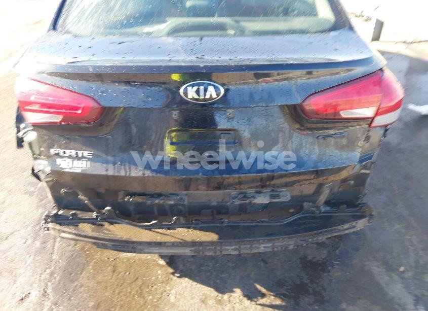 Photo 16 of 2017 Kia Forte LX (VIN 3KPFK4A74HE010069)