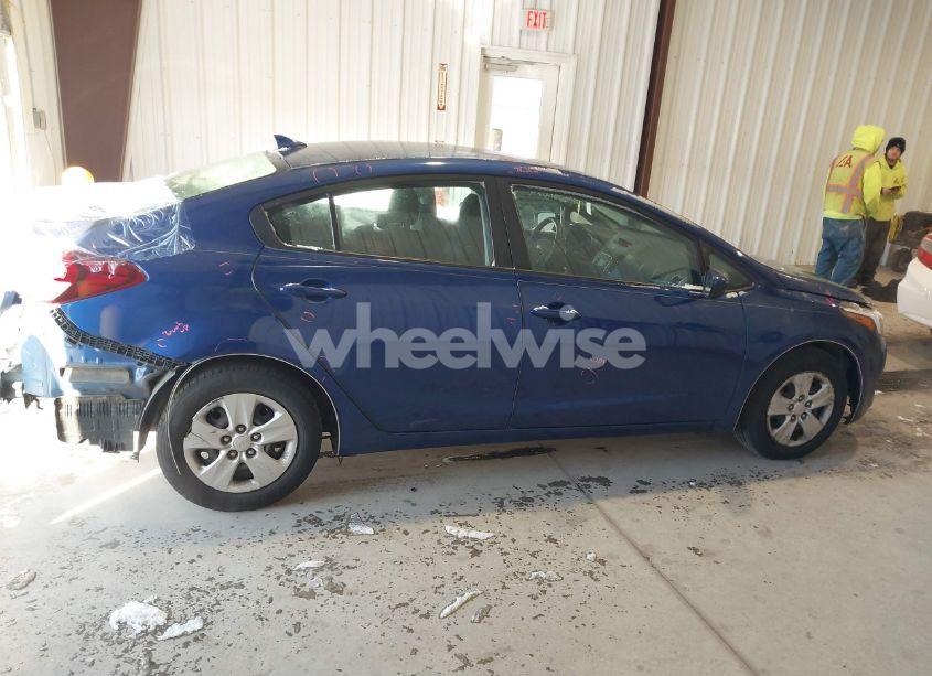 Photo 13 of 2017 Kia Forte LX (VIN 3KPFK4A74HE010637)