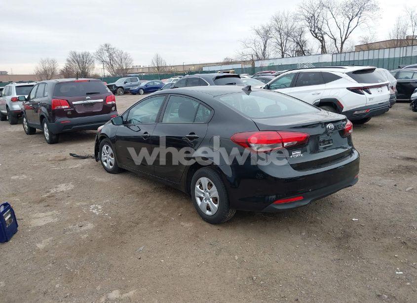 Photo 3 of 2017 Kia Forte LX (VIN 3KPFK4A74HE014946)