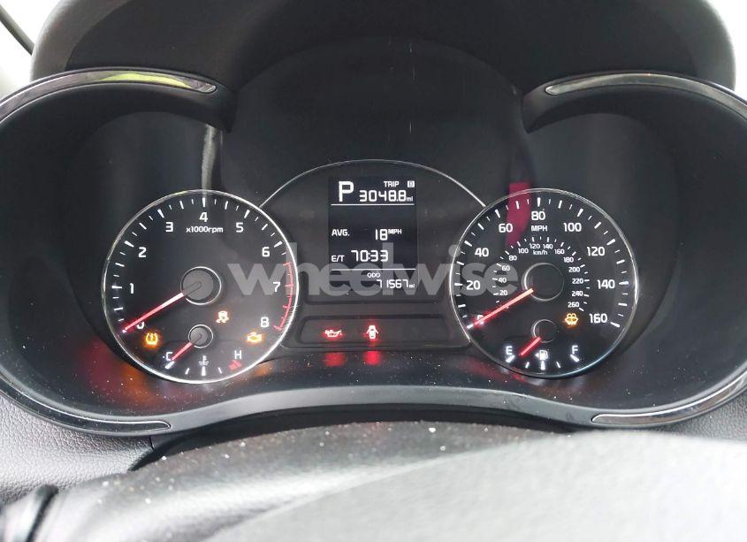 Photo 7 of 2017 Kia Forte LX (VIN 3KPFK4A74HE014946)