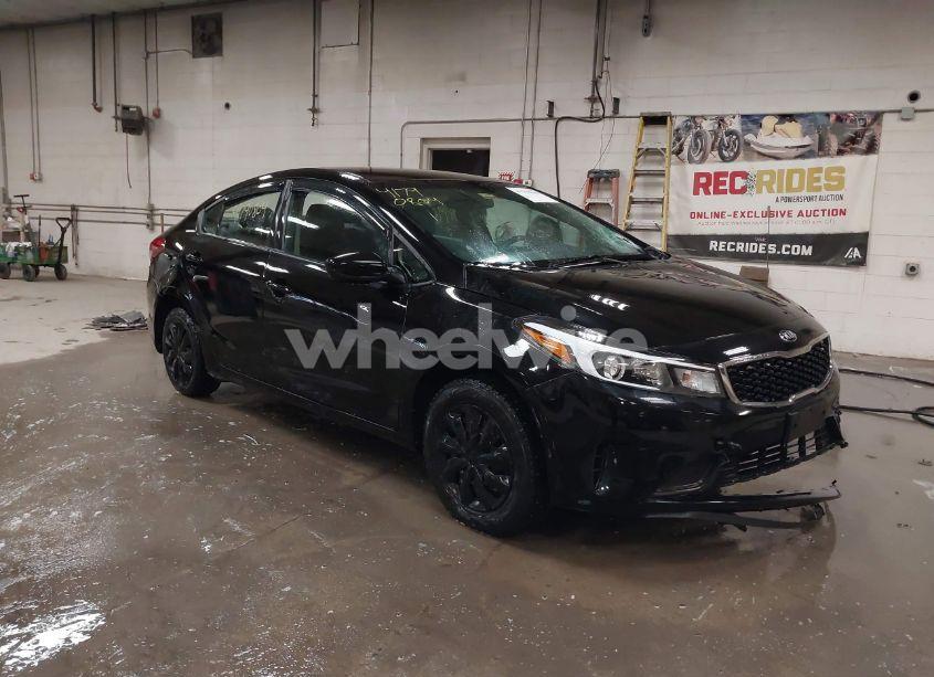 2017 Kia Forte LX (VIN 3KPFK4A74HE016955) main photo