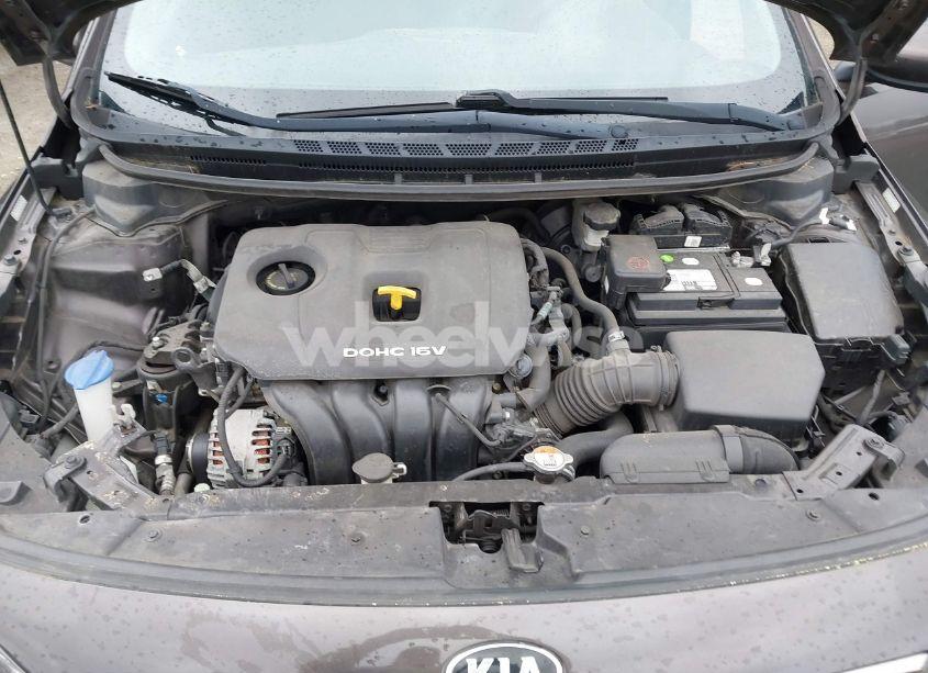 Photo 10 of 2017 Kia Forte LX (VIN 3KPFK4A74HE018334)