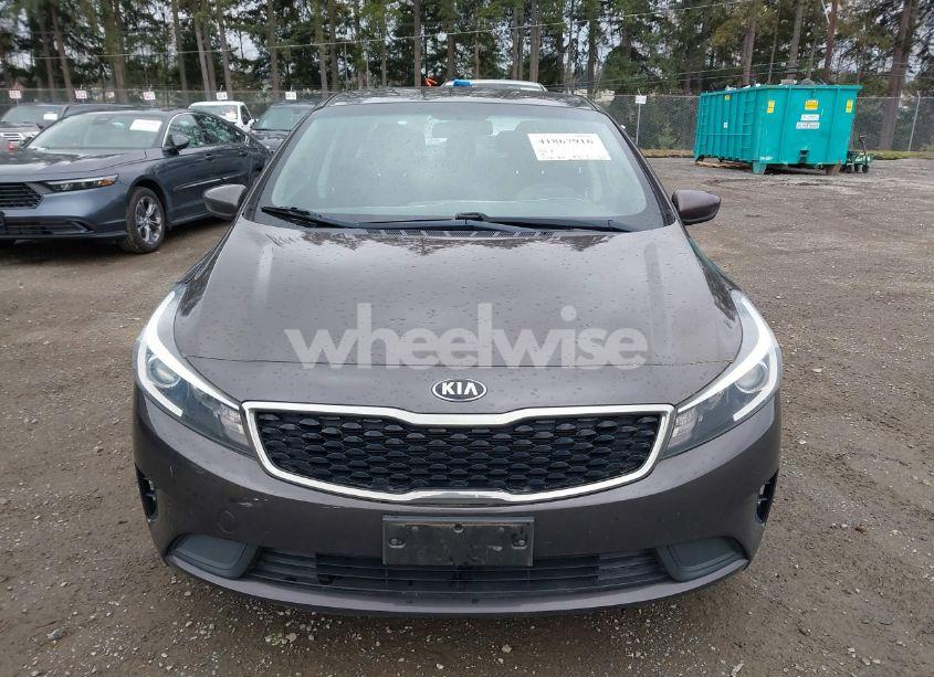 Photo 12 of 2017 Kia Forte LX (VIN 3KPFK4A74HE018334)