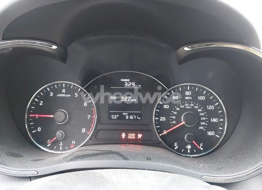 Photo 7 of 2017 Kia Forte LX (VIN 3KPFK4A74HE018334)