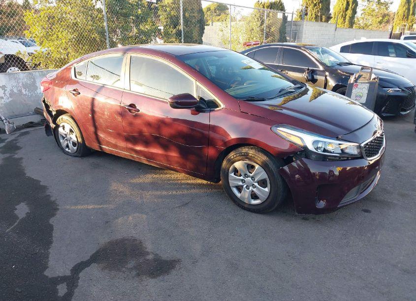 2017 Kia Forte LX (VIN 3KPFK4A74HE027034) main photo
