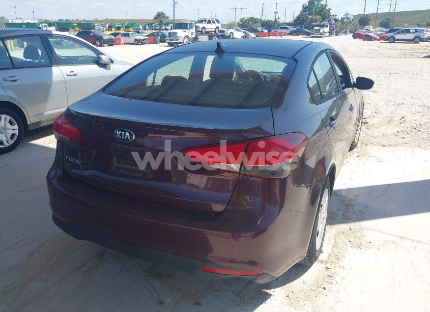 Photo 4 of 2017 Kia Forte LX (VIN 3KPFK4A74HE032072)