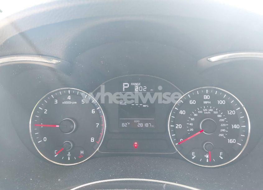 Photo 7 of 2017 Kia Forte LX (VIN 3KPFK4A74HE032072)