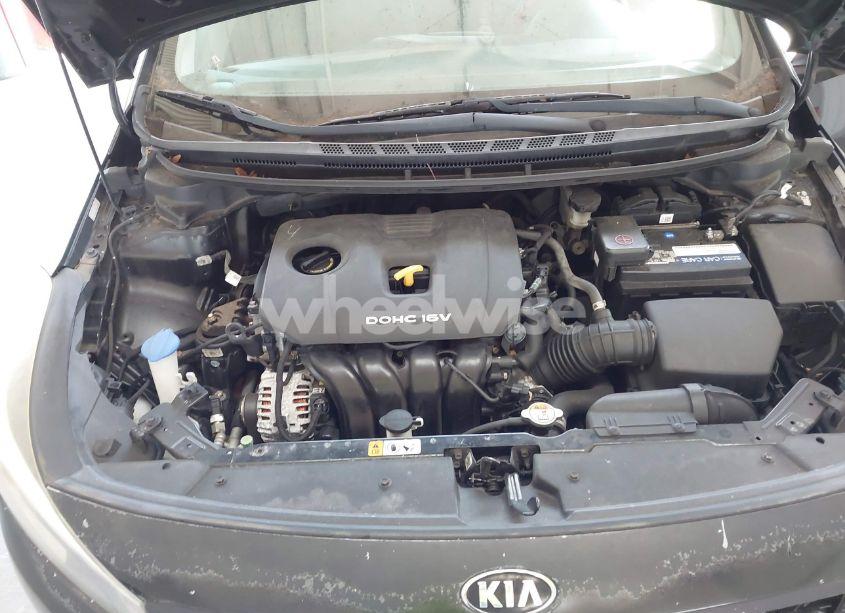 Photo 10 of 2017 Kia Forte LX (VIN 3KPFK4A74HE036218)