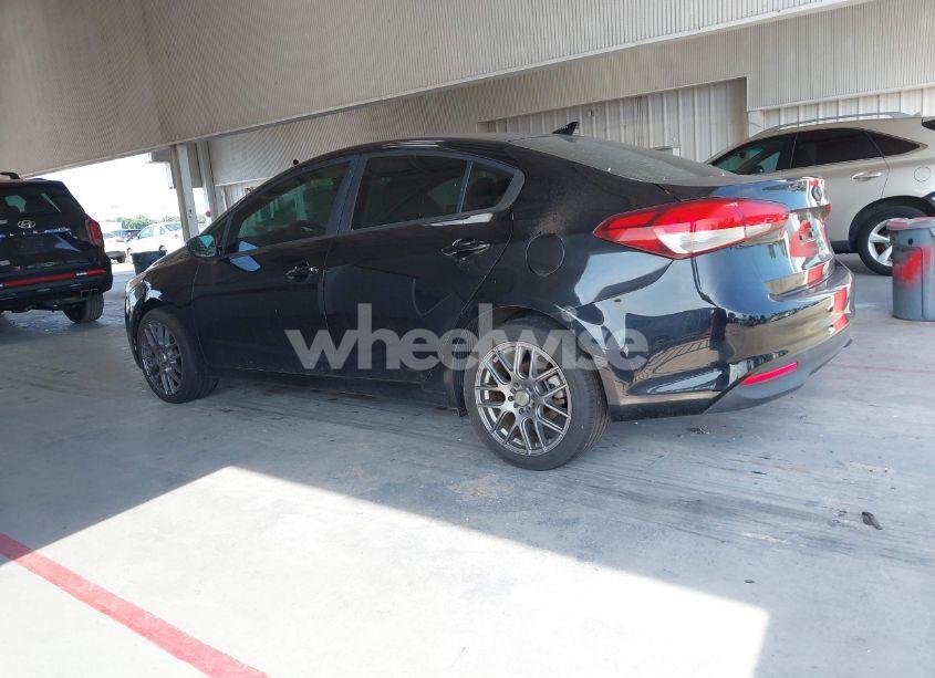 Photo 14 of 2017 Kia Forte LX (VIN 3KPFK4A74HE036218)