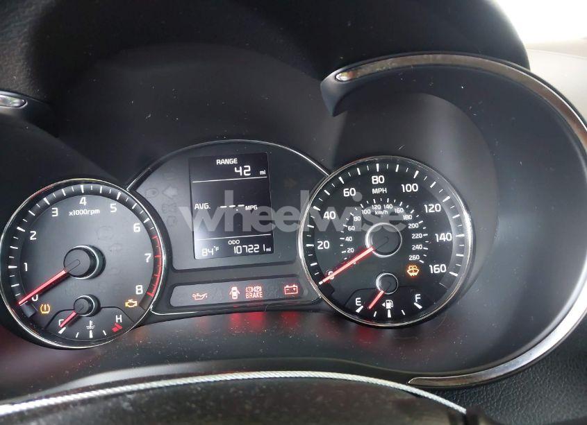 Photo 7 of 2017 Kia Forte LX (VIN 3KPFK4A74HE036218)