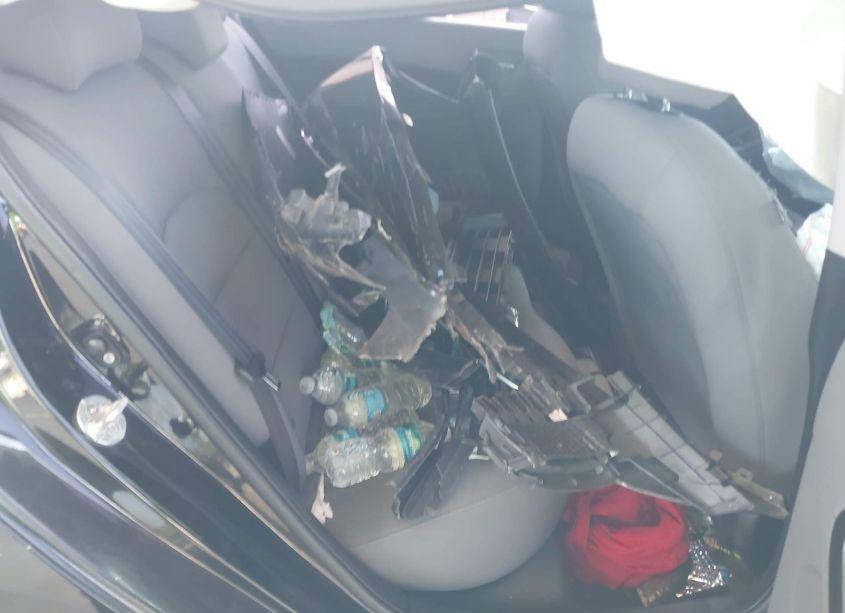 Photo 8 of 2017 Kia Forte LX (VIN 3KPFK4A74HE042357)