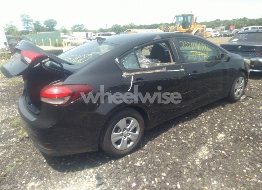 Photo 4 of 2017 Kia Forte LX (VIN 3KPFK4A74HE042746)